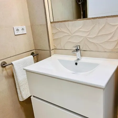 Moderno Y Nuevo Apartamento Playa *