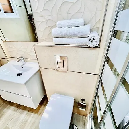 Moderno Y Nuevo Apartamento Playa *